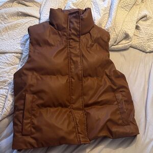 Super comfy Brown Puffer Vest Faux Leather